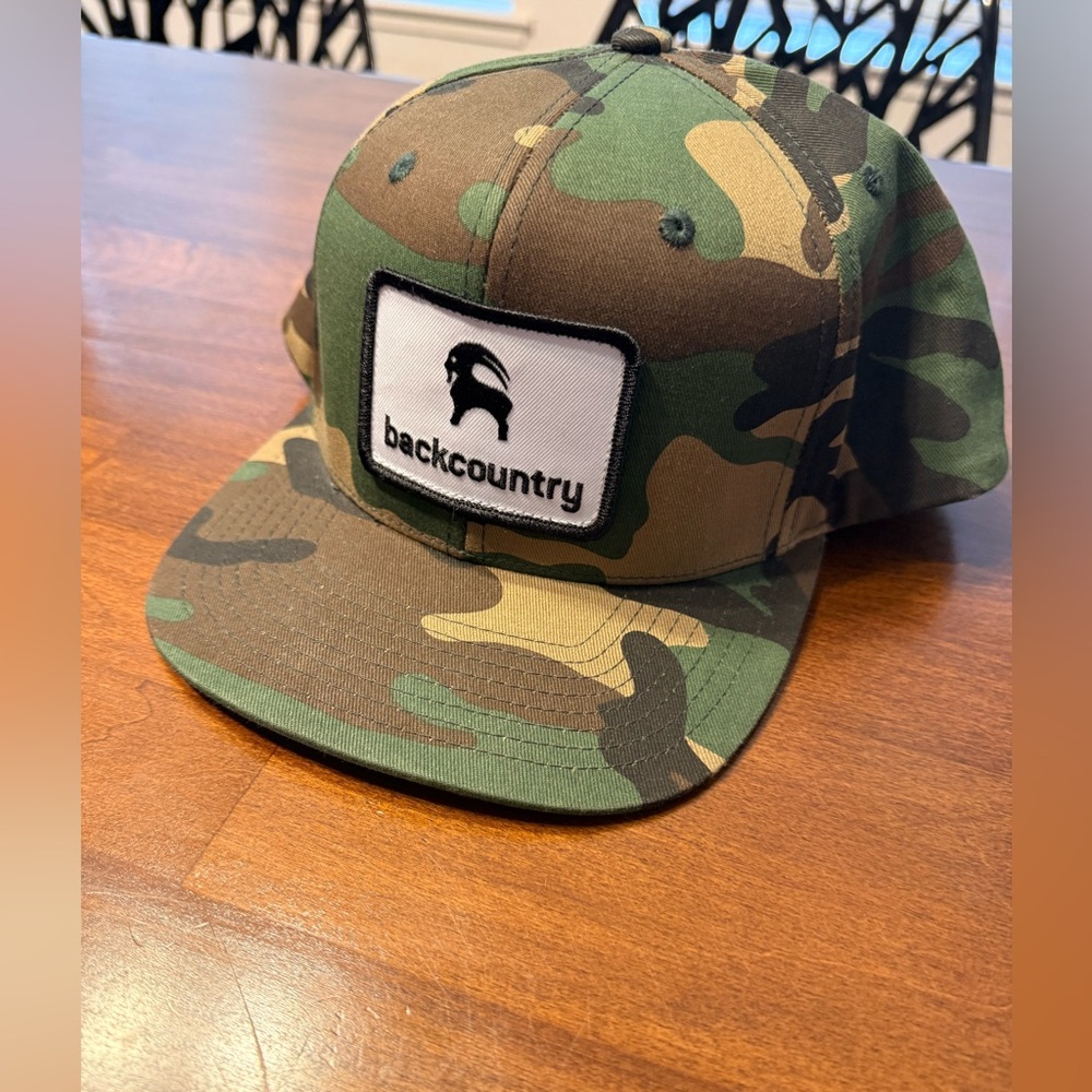 Backcountry patch SnapBack Cap - Green Camo
